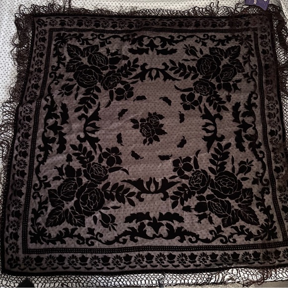 Mary Green Silk Burnout Velvet Fringe Shawl Scarf Boho - NWT - Picture 11 of 13